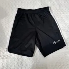 NIKE ハーフパンツ　S