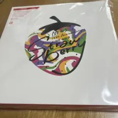 NEWS Strawberry ストロベリー - メルカリ