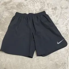 美品ナイキNike ハーフパンツ トレーニング陸上L