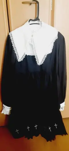 ゴスロリ・ロリータ衣装 黒ワンピース【お値下げしました】