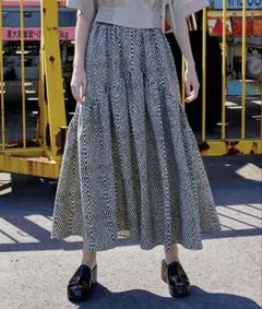 7月末までBaserange Max Maxi Skirt Wuxi Blue - メルカリ