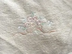 花柄刺繍入り バスタオル
