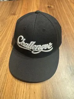 Challenger 刺繍ロゴ ベースボールキャップ