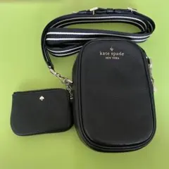 【新品】ケイトスペード CARTER PHONE CASE スマホショルダー　黒 新品】ケイトスペード CARTER PHONE CASE スマホショルダー 黒 - メルカリ