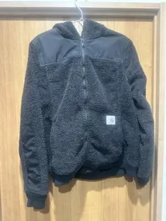 Carhartt フード付きジャケット 黒　フリース　(女性も着用可なサイズ感)