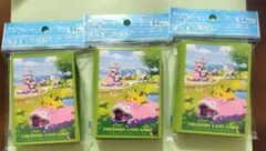 デッキシールド メガヤドランのポンチョを着たピカチュウ30枚 - メルカリ