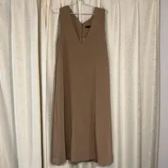 アーバンリサーチ　ベージュ Vネック ジャンパースカート