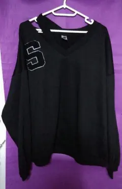 黒トレーナー スウェット