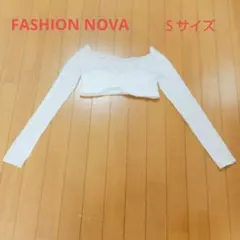 限定品✨️FASHION NOVA ホワイト 【Ｓ】クロップドトップス