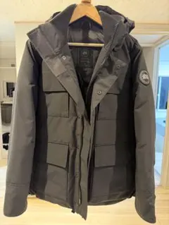 CANADA GOOSE ダウンジャケット ブラック