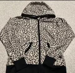 상태좋음 NIKE レオパード柄 ジップアップパーカー