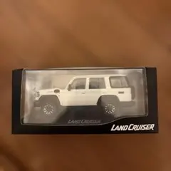 再再販ランクル70 ミニカー 非売品　ホワイトのサムネイル