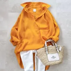 美品 スピックアンドスパン 24SS 80リネンカシュクールビッグシャツ 人気のサムネイル