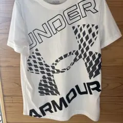 UNDER ARMOUR Tシャツ ホワイト 140 美品　アンダーアーマーのサムネイル