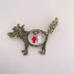 まんぷくブローチ　オオカミと赤ずきん　北欧風　アンティーク調　ブローチ　個性的