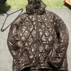 茶色キルティングダウンジャケット