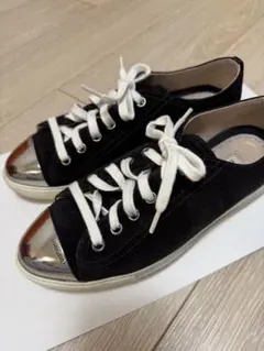 miu miu ブラックスエード スニーカーのサムネイル