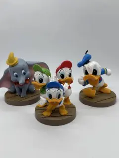 ディズニー　フィギュア