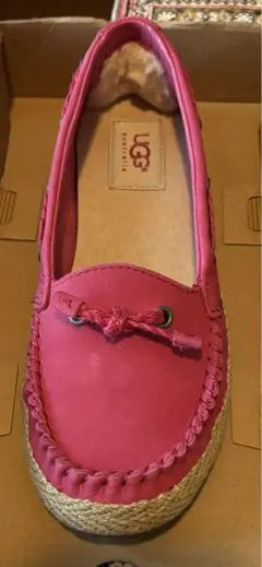 美品⭐︎UGG ローファー