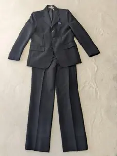 黒のフォーマルスーツ 150 ネクタイ付き