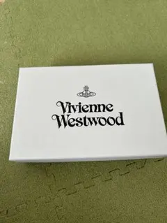 2025年最新】ヴィヴィアン 空箱の人気アイテム - メルカリ