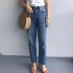 GU ジーユー ハイウエストストレートジーンズ 66BLUE