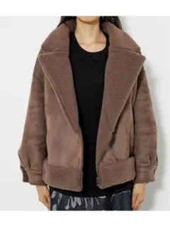 リエンダ　リバーシブルルーズボアジャケット