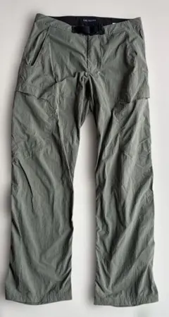 ARC'TERYX ワークパンツ カーキメンズ 30インチのサムネイル