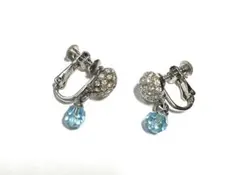 ブルー　ドロップイヤリング クリスタルビーズ付き