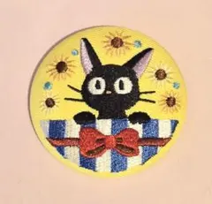 ジブリ 魔女の宅急便　刺繍缶バッチ　ジジ