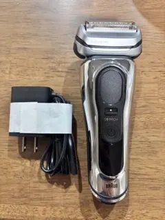 BRAUN Series9pro+ 本体 替刃自動洗浄機セット - メルカリ