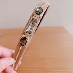 カチューシャ　ベージュ
