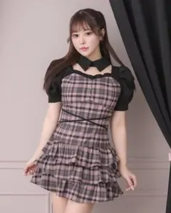 pium ダブルベルトカットアウトワンピース ギンガムチェック pium ギンガムチェック ダブルベルトカットアウトワンピース - メルカリ