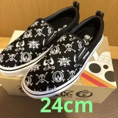 byA 限定コラボONE PIECE スニーカー