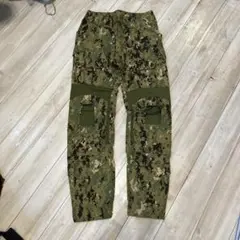 迷彩カーゴパンツ 膝ポケット付き