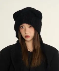クマ耳付き黒ニット帽