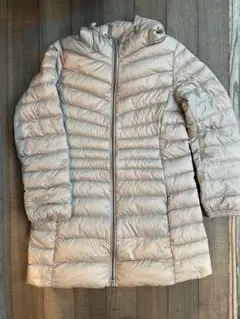 UNIQLO フード付きベージュダウンジャケット XL