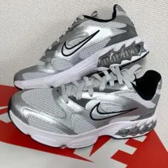 【新品】NIKE ウィメンズ　ズーム エアファイア シルバー 25.5cm