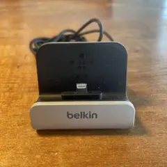 Belkin iPhone充電クレードル ドックF8J045 ②のサムネイル