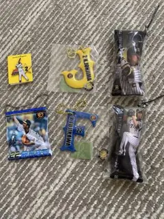 阪神タイガース　藤川球児　城島健司　キーホルダー　キーチェーン　ピンバッジ　6点