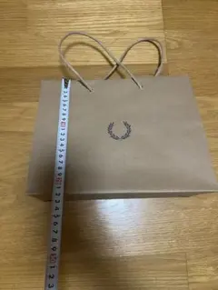 Fred Perry ショップ袋 ショッパー 紙袋のサムネイル