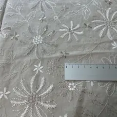 刺繍生地残布　縦25cm×横95cm