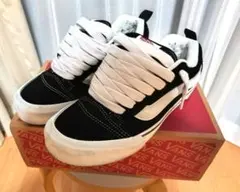 VANS ニュースクール　スニーカー ブラック ホワイト