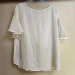 gu ホワイト 半袖 フレアスリーブ トップス