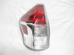 ZVW41 ZVW40 後期 プリウスα 左 テールレンズのサムネイル