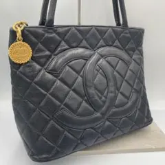 CHANEL キャビアスキン　復刻トートバッグ　ブラック115aaのサムネイル
