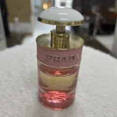 PRADA CANDY KISS 50ml 残量約7割 - メルカリ