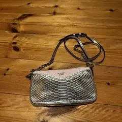 VICTORIAS SECRET シルバーショルダーバッグ クロコダイル