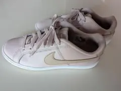 NIKE スニーカー ピンク系レディース23センチ★コートロイヤル
