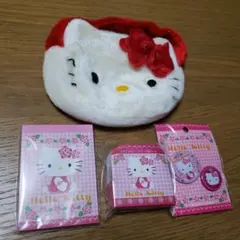 Hello Kitty ダイカットボアポーチとメモ帳セット